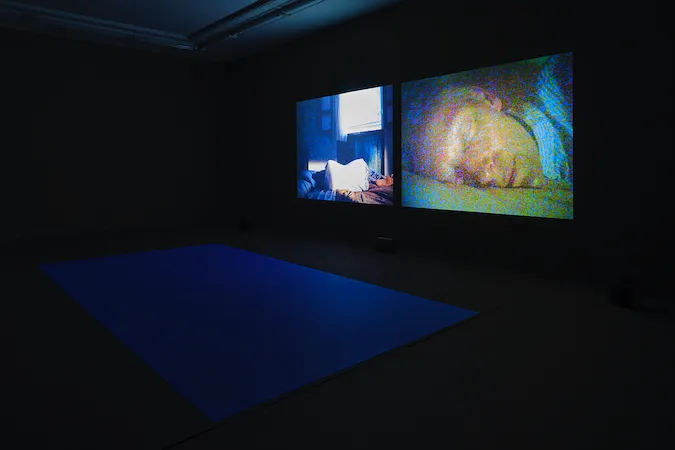 Installation view: Durmiente & async (5)
