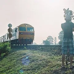 Still from Railway Sleepers (6)
